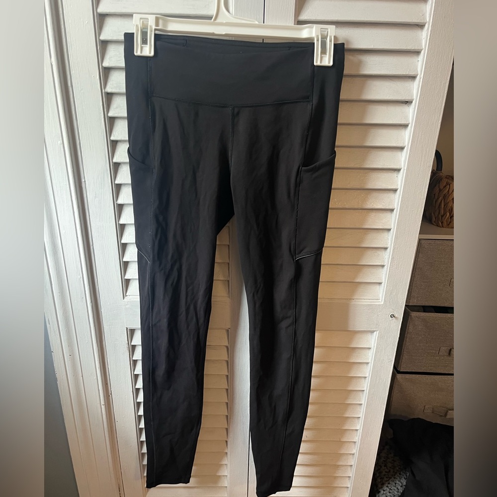 Black lululemon leggings (fast and free)